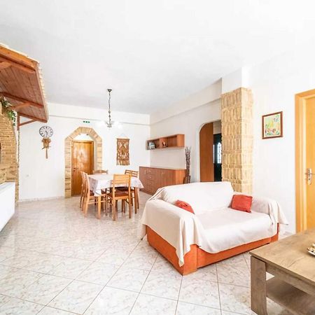 Villa Theo Marathias  Exterior photo